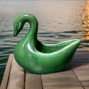Small Vintage Camark Pottery Swan Planter  Green #676